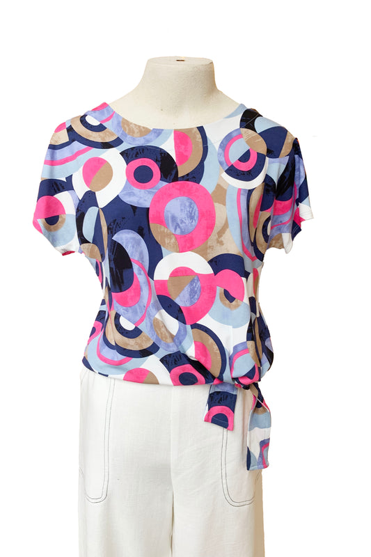 Cameron Top by Pure Essence, Pink/Navy Patter, wide neck, short extended sleeves, tie detail at waist, sizes XS to XXL, made in Canada 