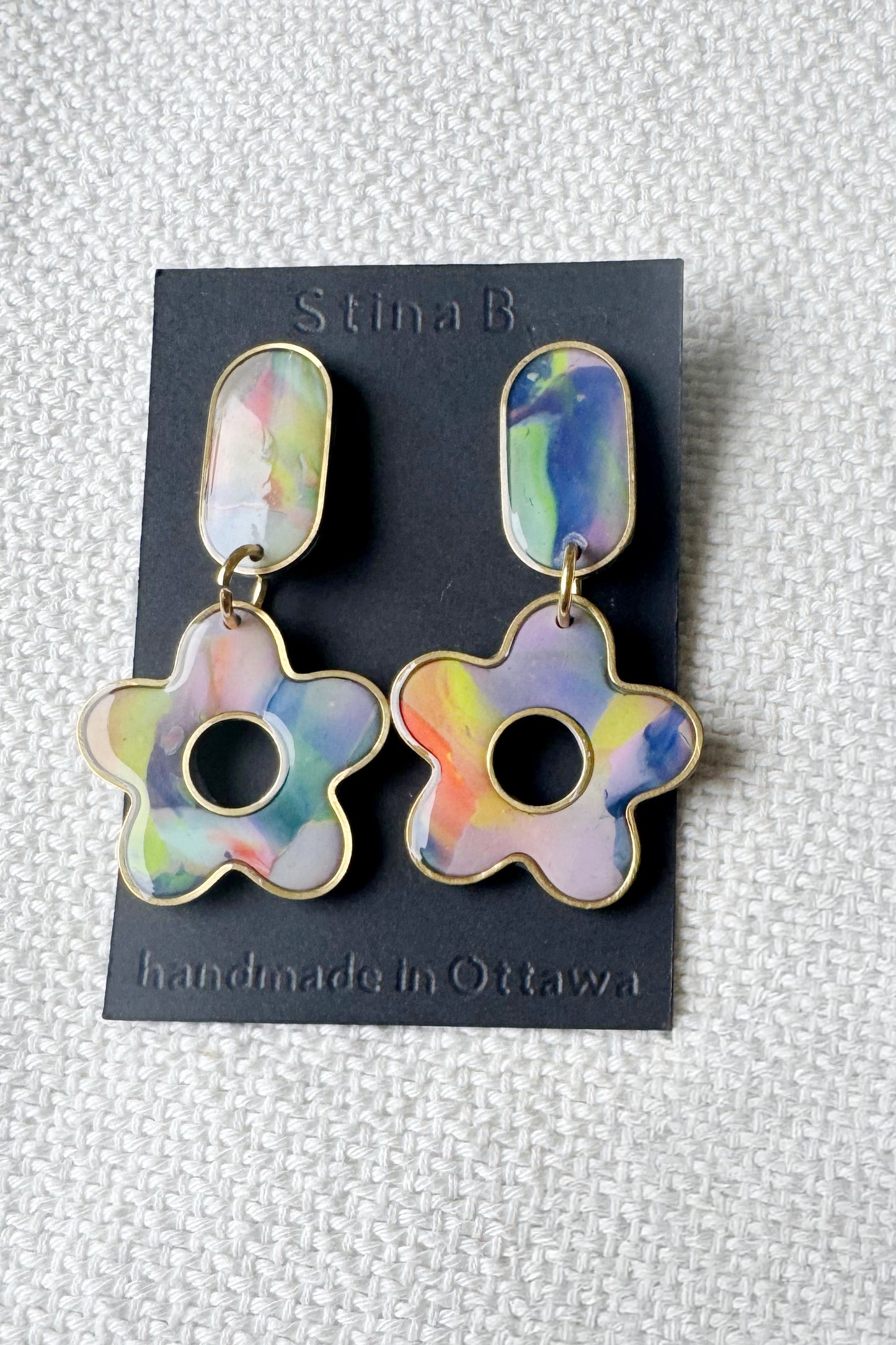 Water colour mod flower capsule earrings