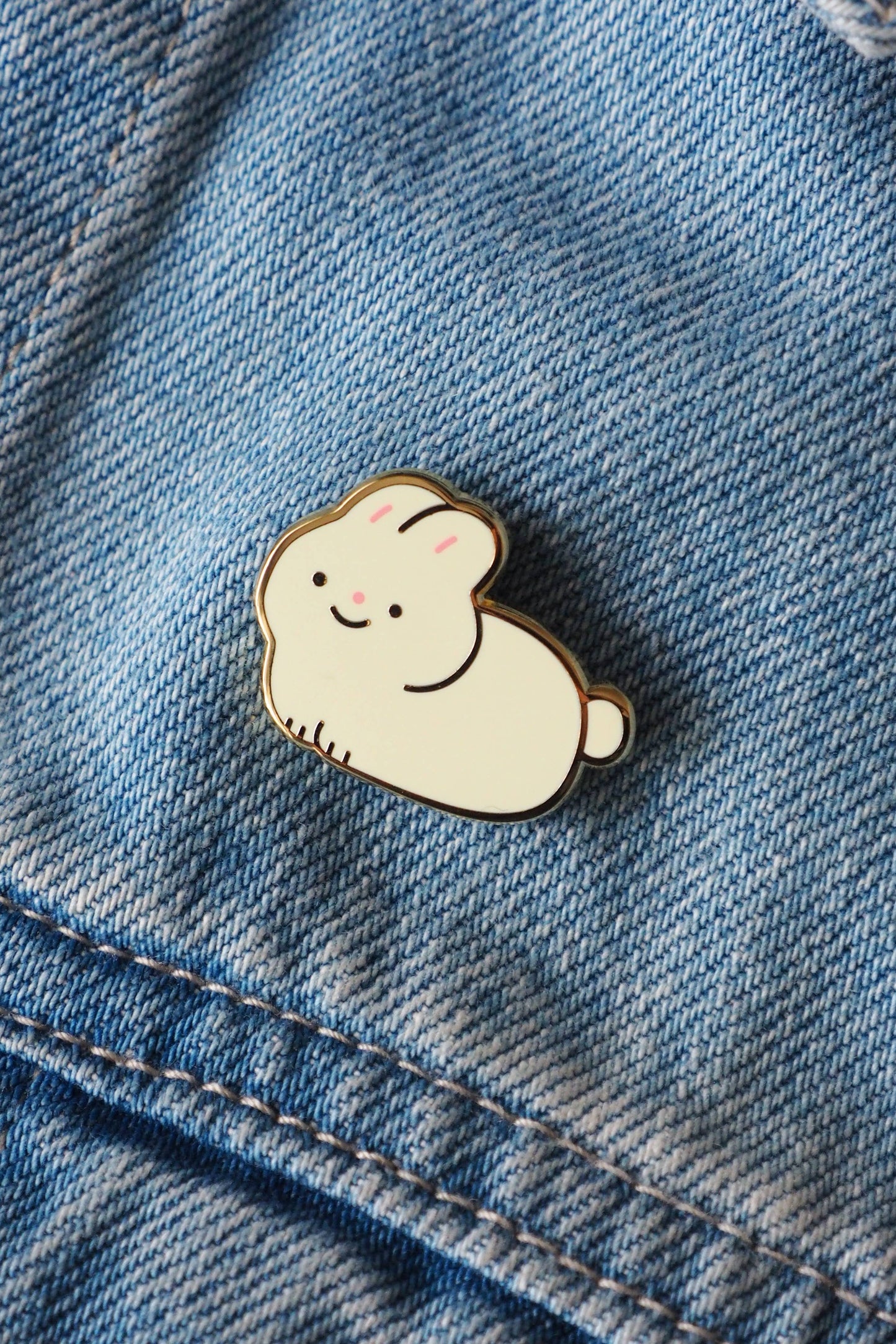Bunny • enamel pin