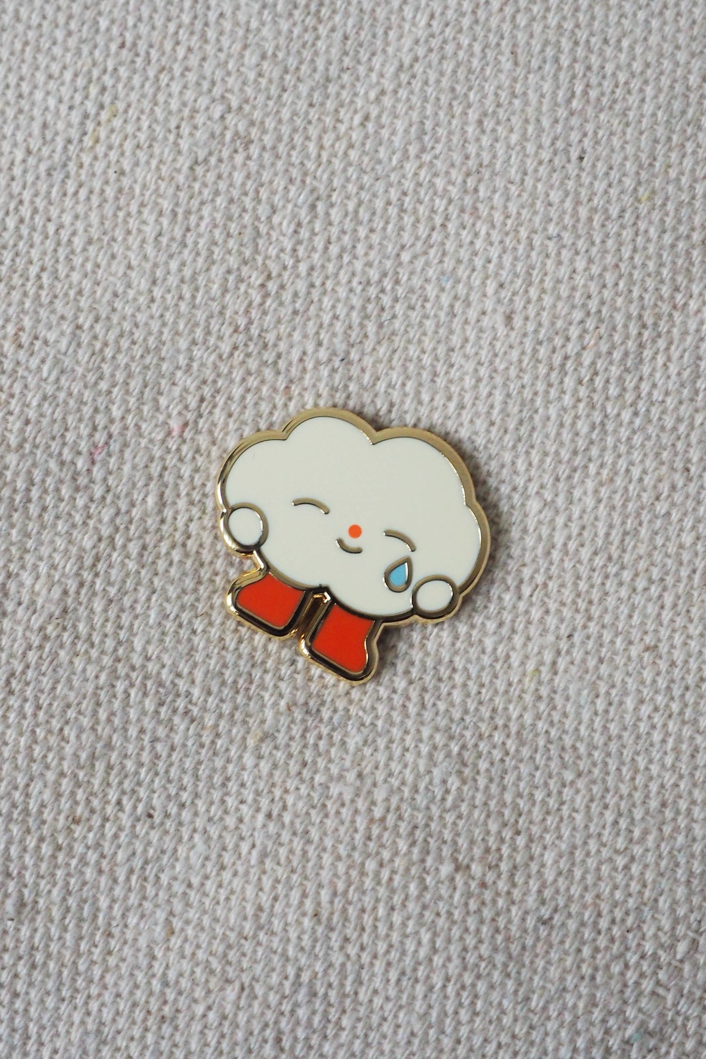 Cloud • enamel pin