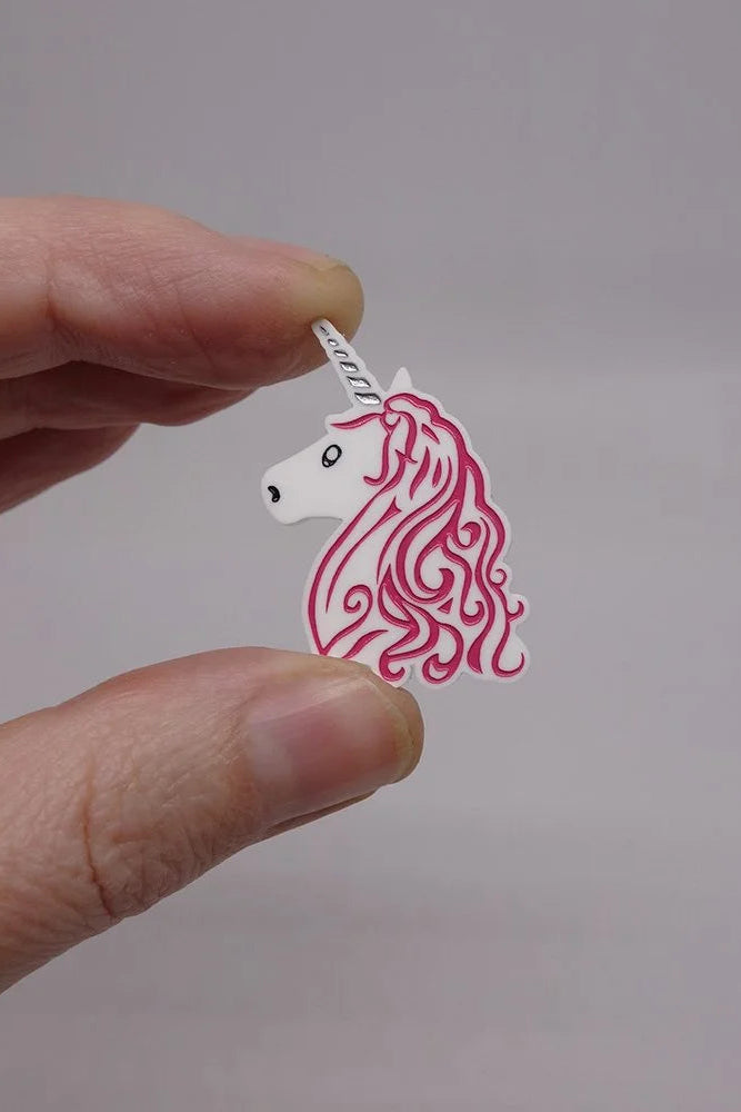 Lili0878 Unicorn Pin
