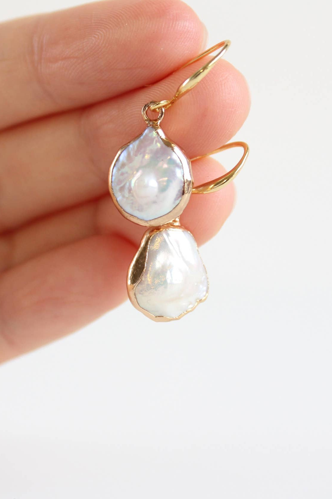 Artistic Baroque Pearl Earrings (1E18)