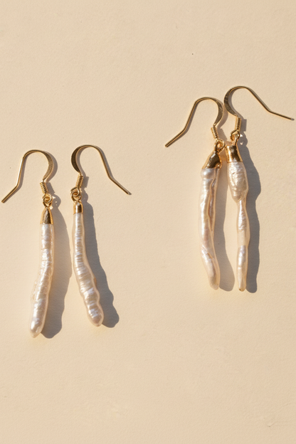 Long Biwa Pearl Dangle Earrings (1E46)