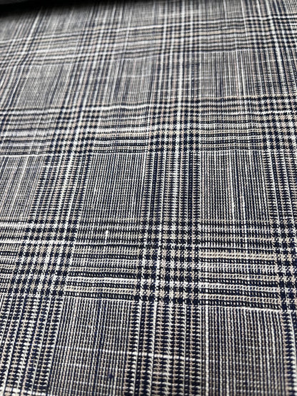 Fabric swatch of the Sabine pants by Tangente in Plaid