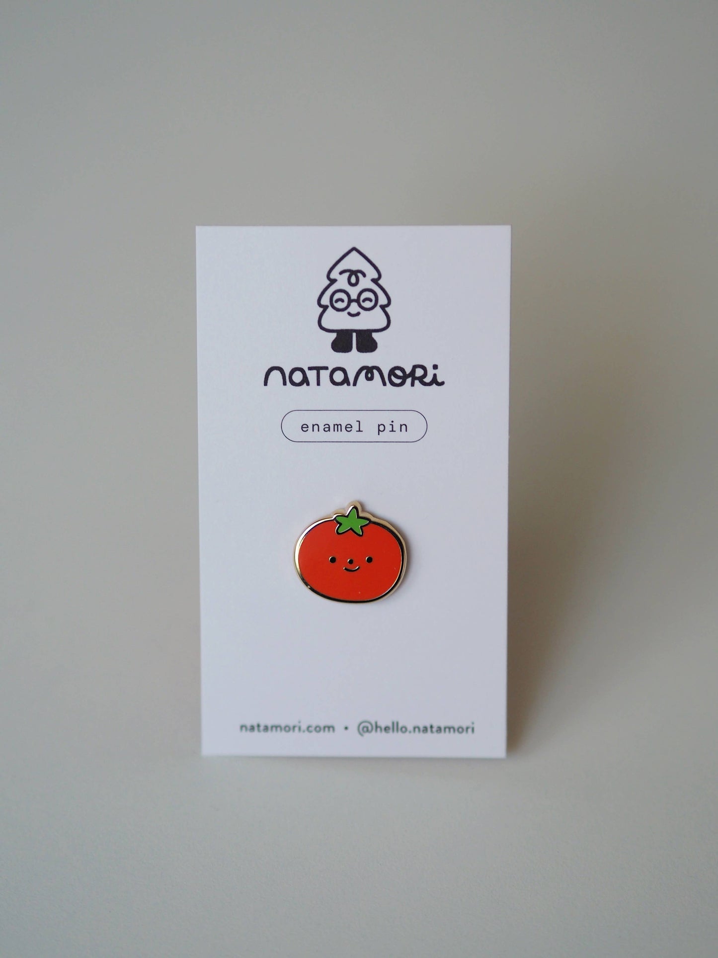 Tomato • enamel pin